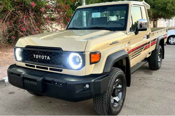 2025 Toyota Land Cruiser 70 LX 40th Anniversary
